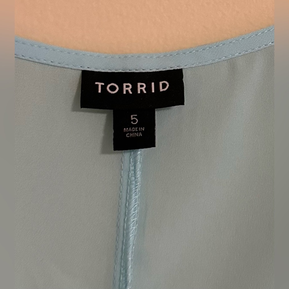 Torrid Georgette Twist Surplice Flutter Sleeve Bl… - image 4